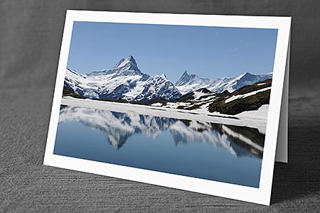 A5-Fotokarte/Klappkarte mit hochwertigem Papierabzug, Einlageblatt und Umschlag. Fototitel: Berge mit Spiegelung (Klappkarte, Kunstkarte)