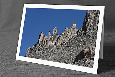 A5-Fotokarte/Klappkarte mit hochwertigem Papierabzug, Einlageblatt und Umschlag. Fototitel: Felstürme (Klappkarte, Kunstkarte)