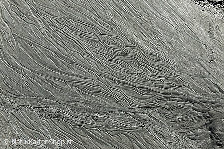 A5-Fotokarte/Klappkarte mit hochwertigem Papierabzug, Einlageblatt und Umschlag. Fototitel: Strukturen im Sand (Klappkarte, Kunstkarte)