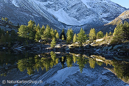 A5-Fotokarte/Klappkarte mit hochwertigem Papierabzug, Einlageblatt und Umschlag. Fototitel: Streiflicht am Bergsee (Klappkarte, Kunstkarte)