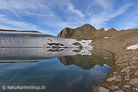 A5-Fotokarte/Klappkarte mit hochwertigem Papierabzug, Einlageblatt und Umschlag. Fototitel: Spiegelung mit speziellem Muster in Berglandschaft (Klappkarte, Kunstkarte)