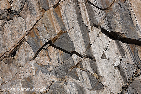 A5-Fotokarte/Klappkarte mit hochwertigem Papierabzug, Einlageblatt und Umschlag. Fototitel: Kunstkarte Felswand (Klappkarte, Kunstkarte)